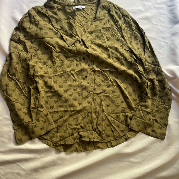 O'Neill Green Long Sleeve Notched Collar Blouse - Picture 1 of 7